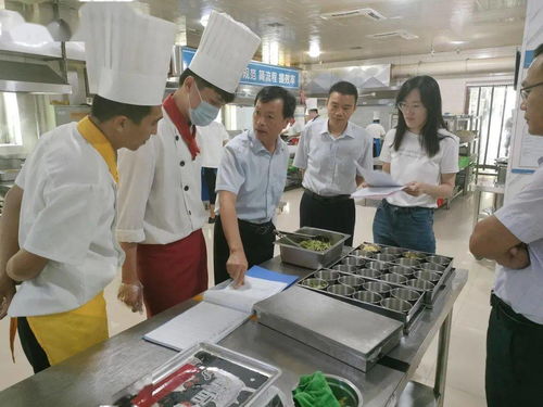 餐飲管理服務(wù)中心突出現(xiàn)場(chǎng)演練，強(qiáng)化標(biāo)準(zhǔn)培訓(xùn)實(shí)效